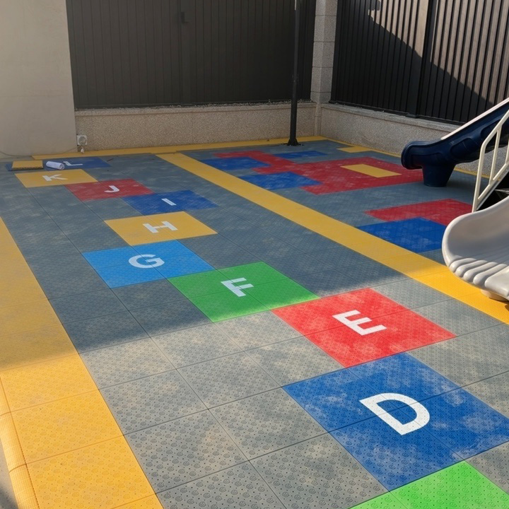 Professional Interlocking PP M - Outdoor Sport Court Tiles review and price